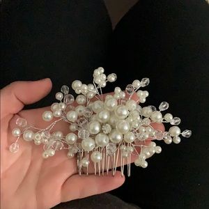 Pearl hair pin